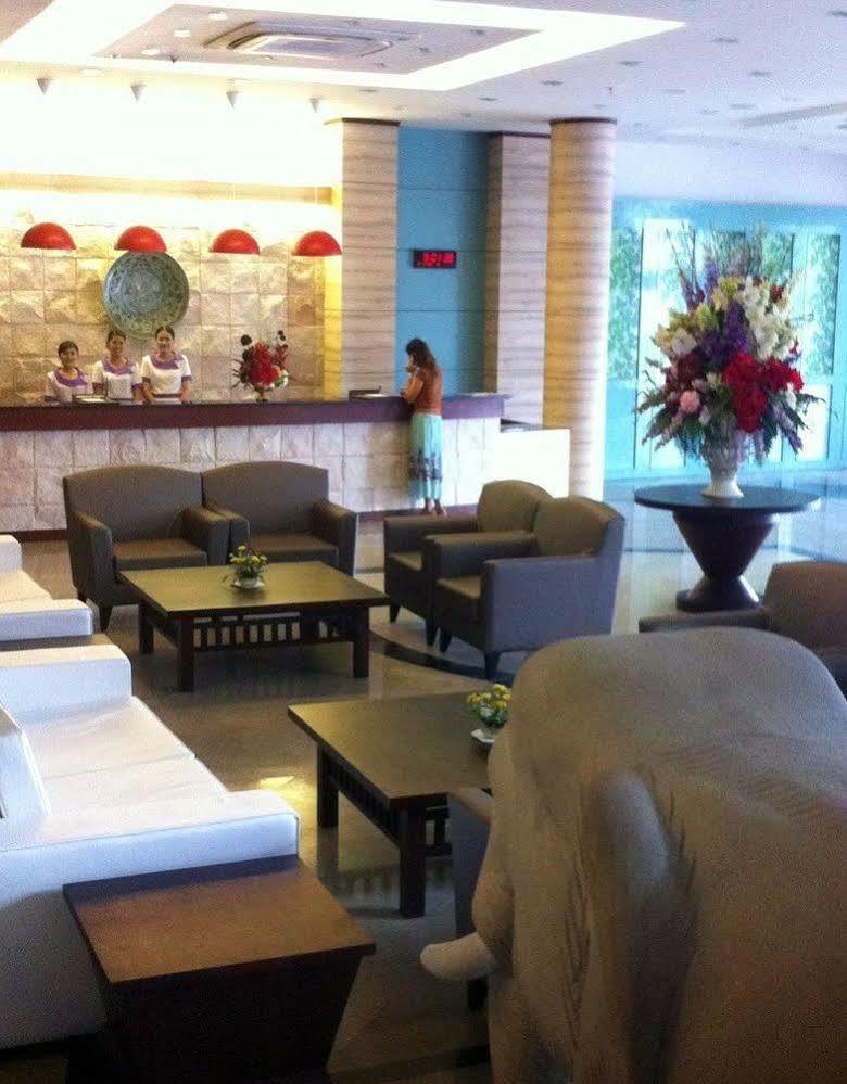 Mayflower Grande Hotel Phitsanulok Ngoại thất bức ảnh