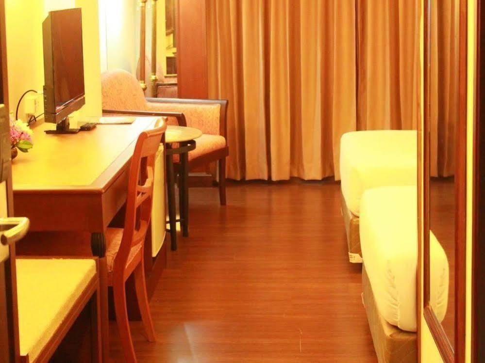 Mayflower Grande Hotel Phitsanulok Ngoại thất bức ảnh